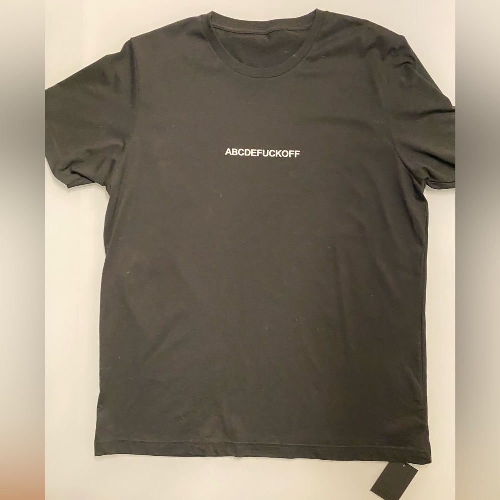 NWT Women’s t-shirt - Picture 3 of 10